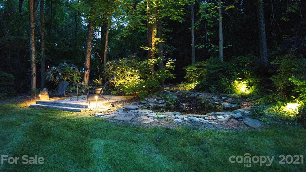 2829 Cross Country Road Charlotte NC 28270