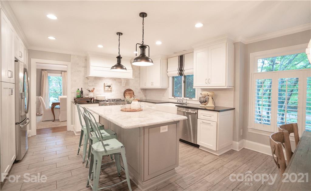 2829 Cross Country Road Charlotte NC 28270