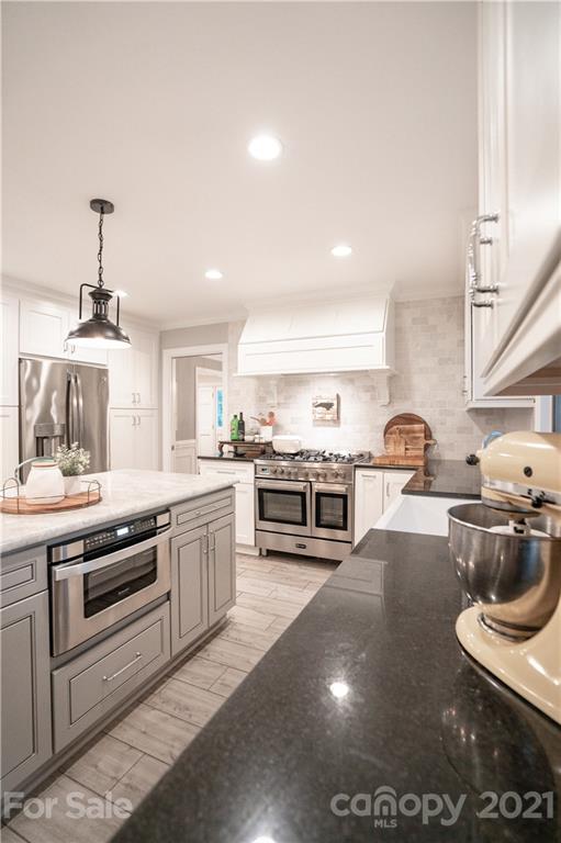 2829 Cross Country Road Charlotte NC 28270