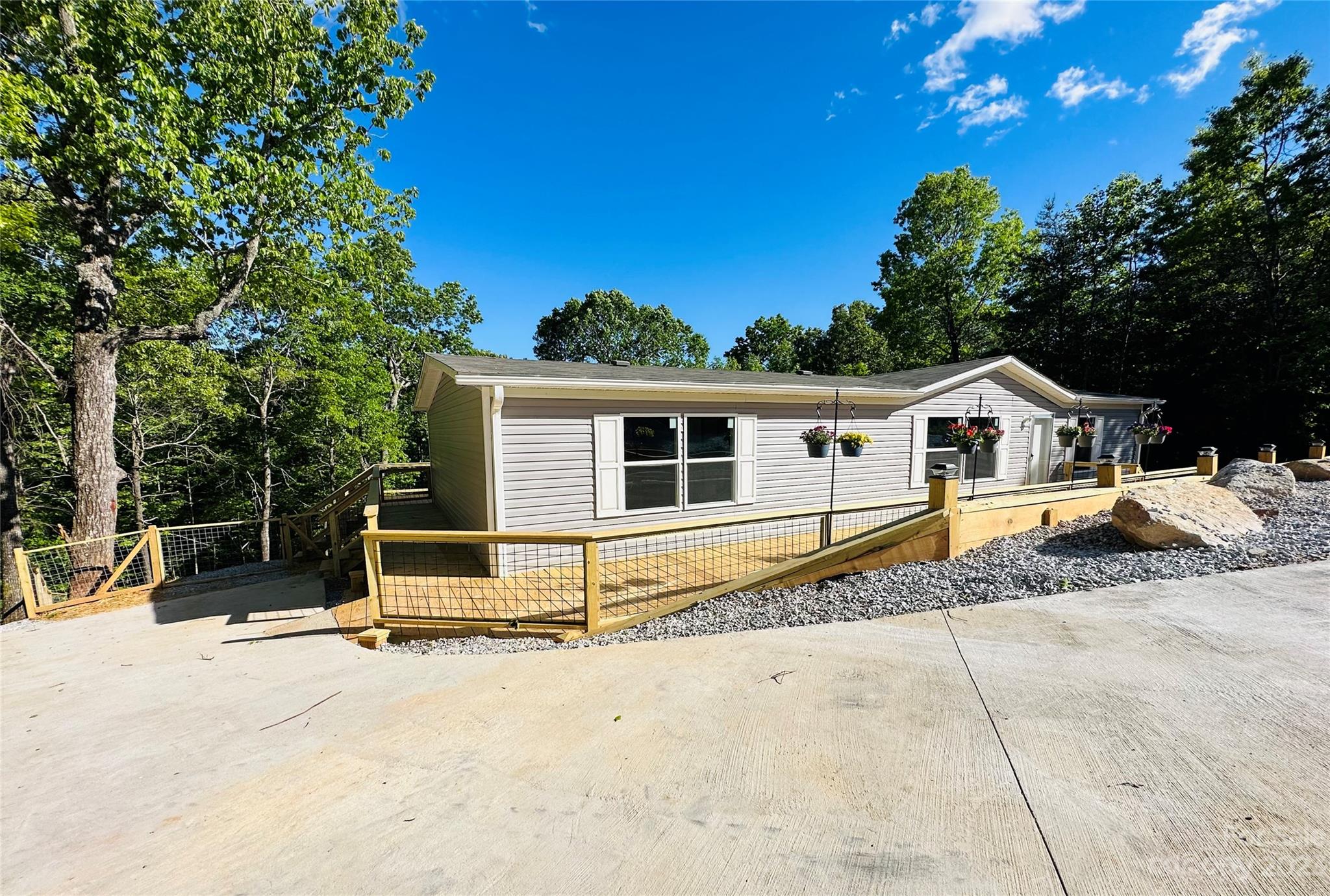274 Lake Mountain View Drive Marion NC 28752