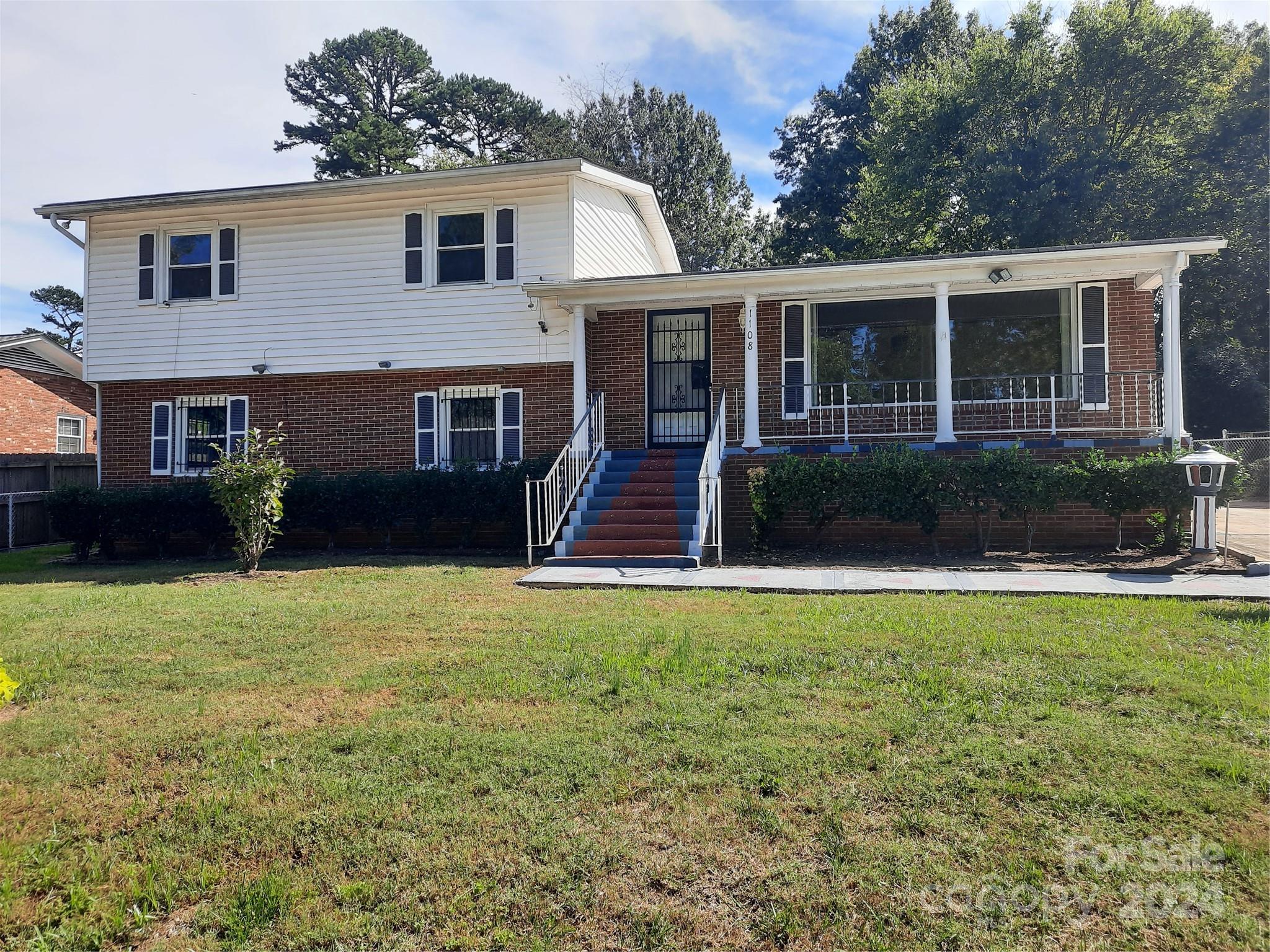 1108 Log Cabin Road Charlotte NC 28213