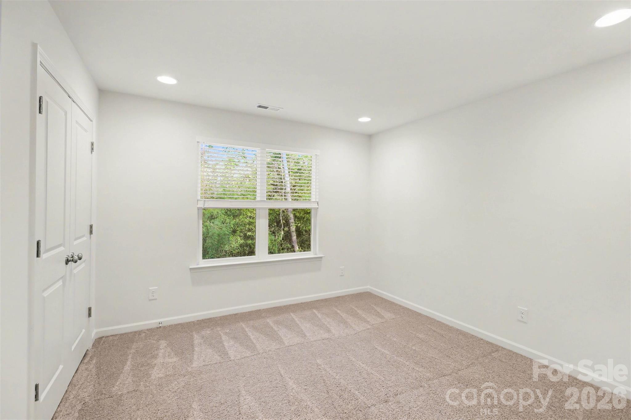 2046 Mcdonald Drive Charlotte NC 28216