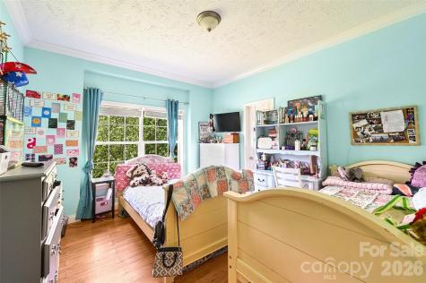 371 Starnes Cove Road Candler NC 28715