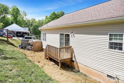 371 Starnes Cove Road Candler NC 28715