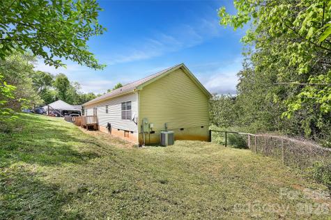 371 Starnes Cove Road Candler NC 28715