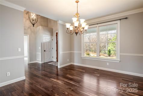 98 Sovereign Lane Fairview NC 28730