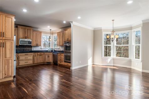 98 Sovereign Lane Fairview NC 28730