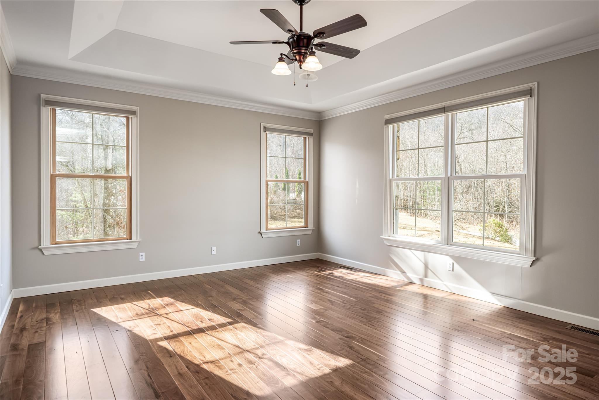 98 Sovereign Lane Fairview NC 28730
