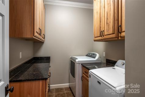 98 Sovereign Lane Fairview NC 28730