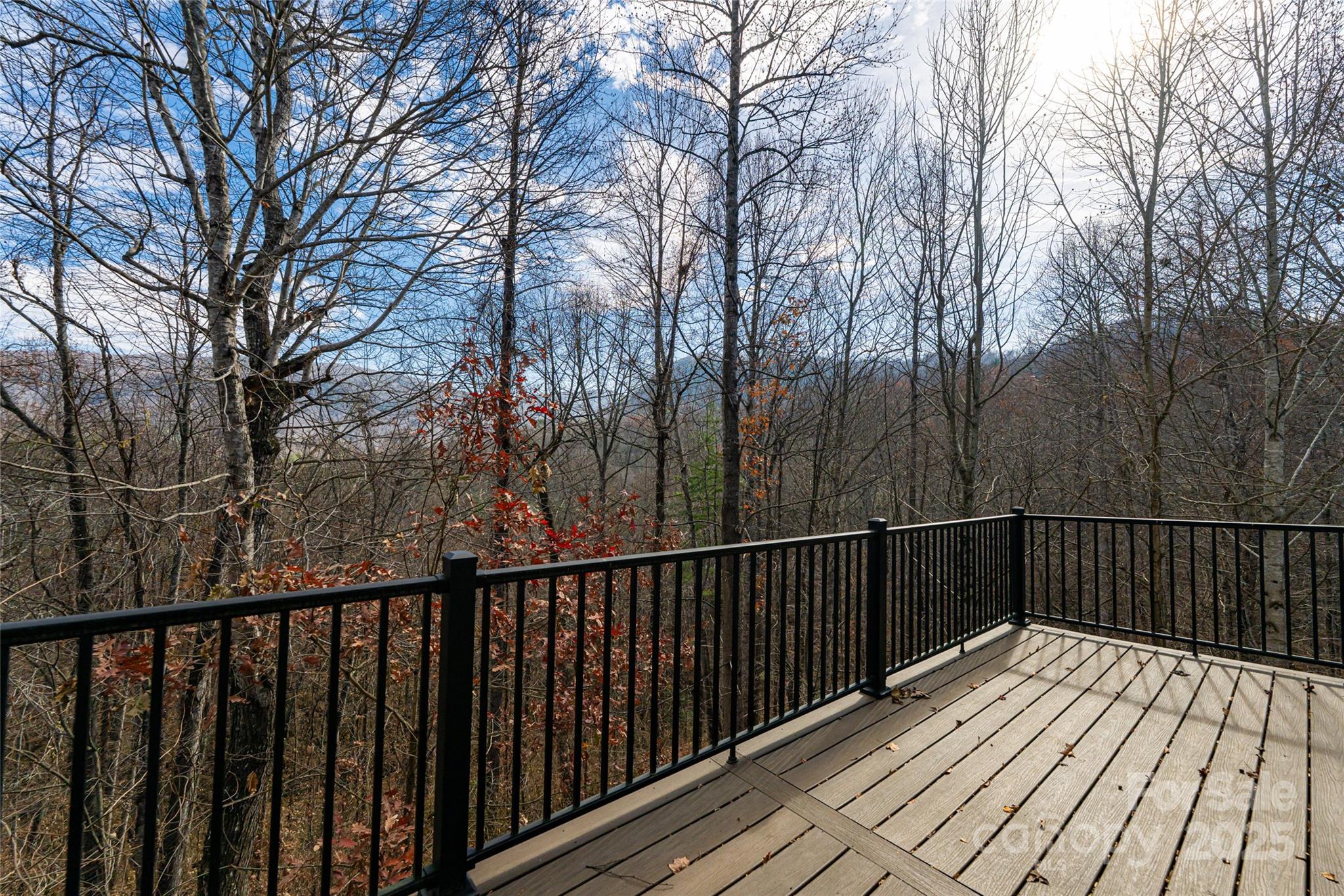 98 Sovereign Lane Fairview NC 28730