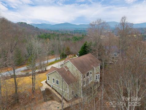 98 Sovereign Lane Fairview NC 28730