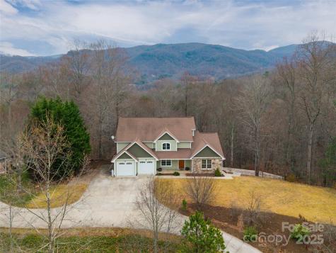98 Sovereign Lane Fairview NC 28730