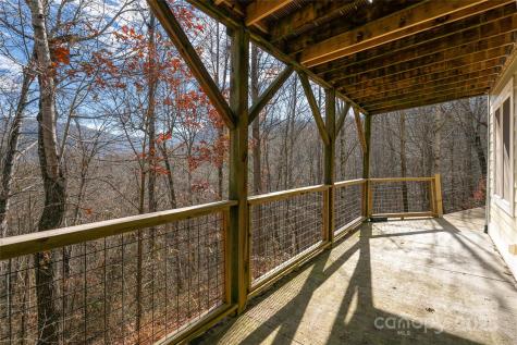 98 Sovereign Lane Fairview NC 28730