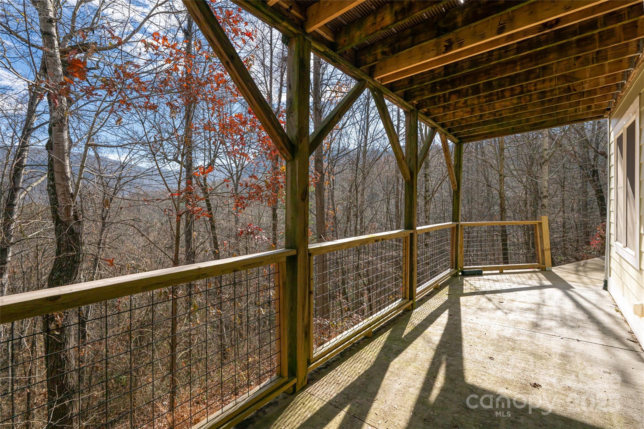 98 Sovereign Lane Fairview NC 28730