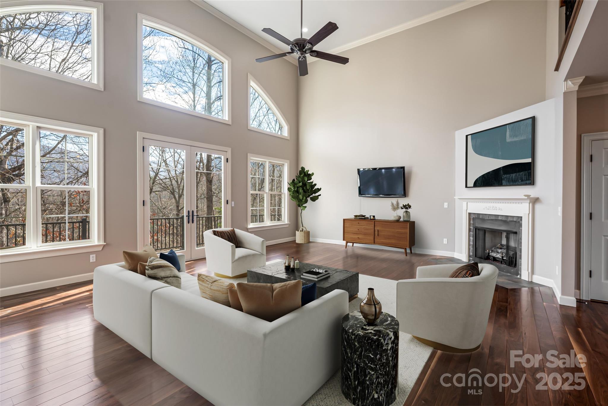 98 Sovereign Lane Fairview NC 28730