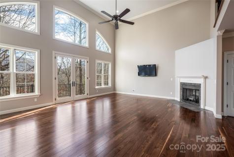 98 Sovereign Lane Fairview NC 28730