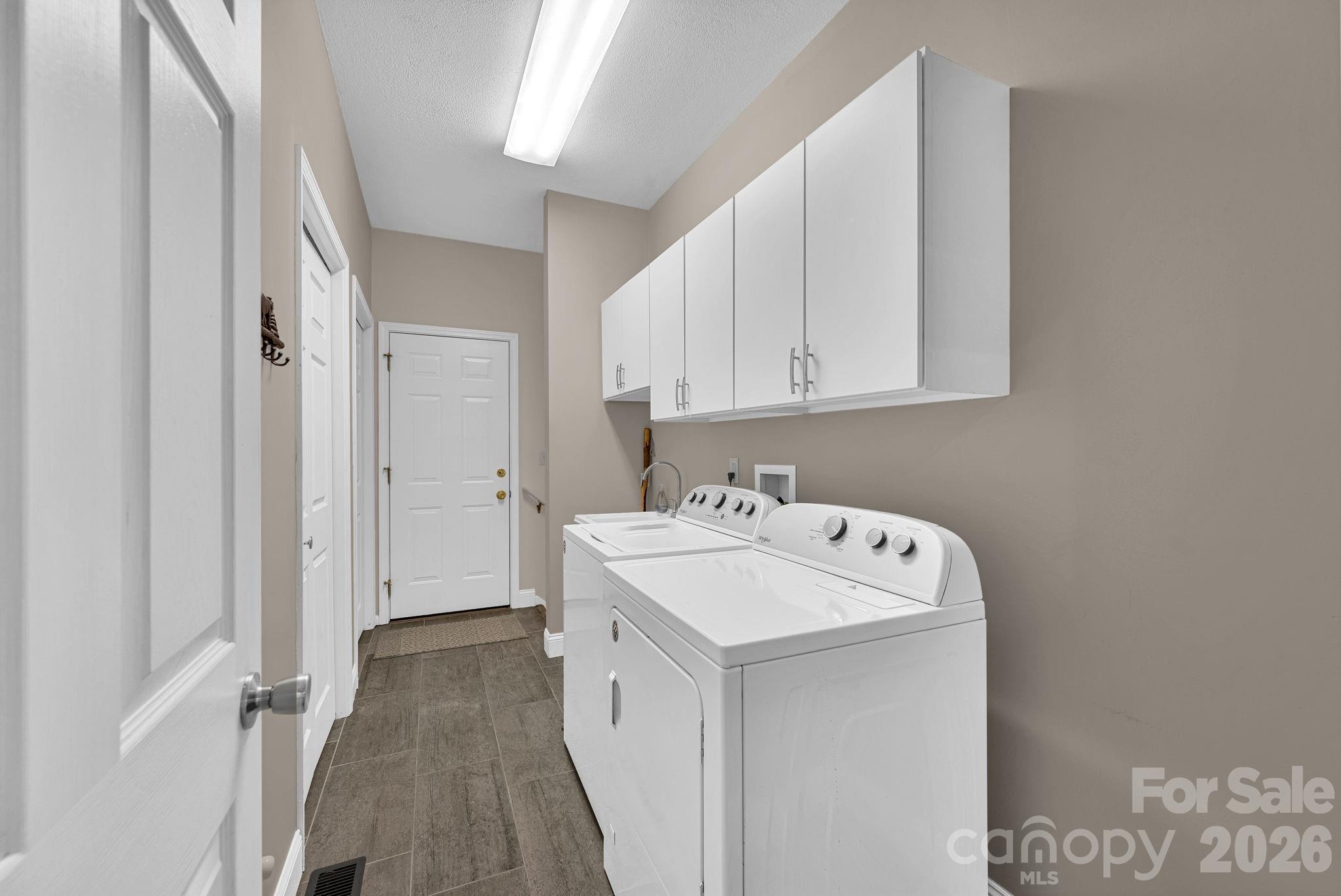 108 Fairway Knoll Drive Hendersonville NC 28739