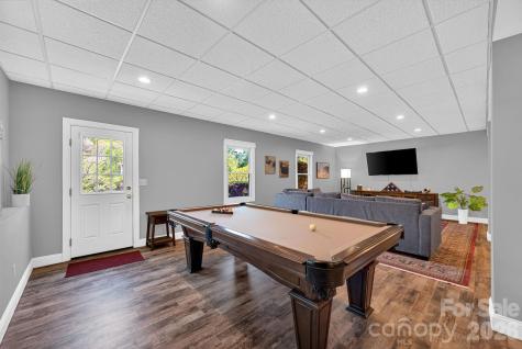 108 Fairway Knoll Drive Hendersonville NC 28739