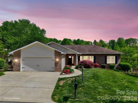108 Fairway Knoll Drive Hendersonville NC 28739