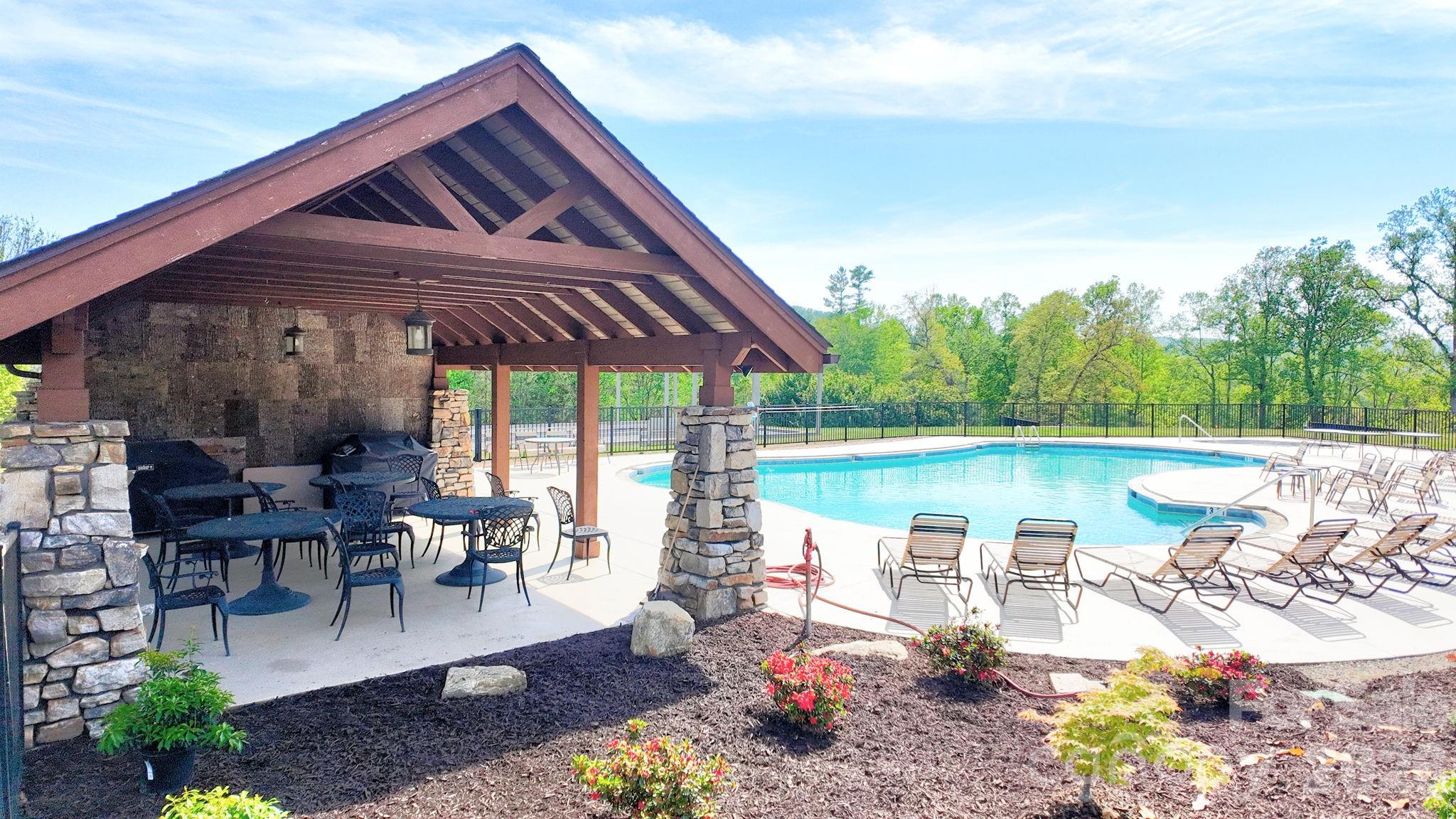 108 Fairway Knoll Drive Hendersonville NC 28739