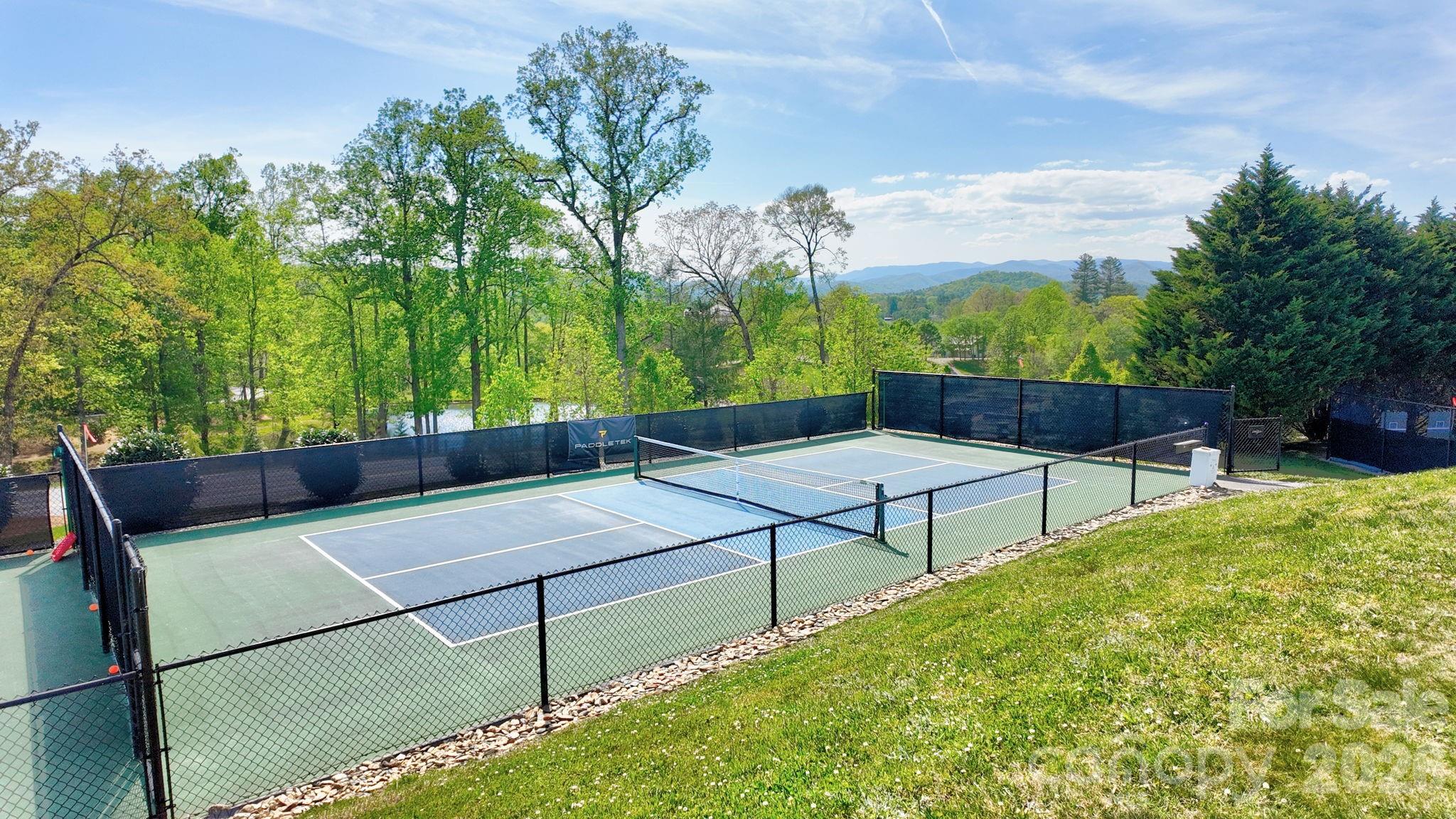 108 Fairway Knoll Drive Hendersonville NC 28739