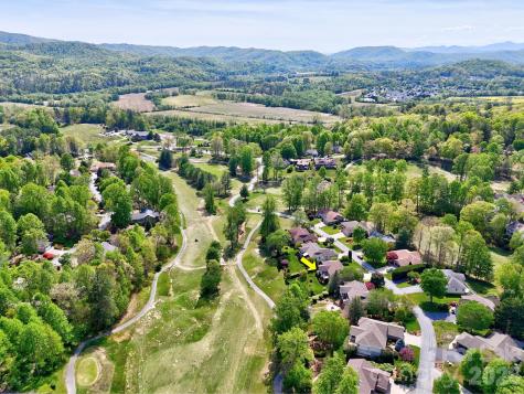 108 Fairway Knoll Drive Hendersonville NC 28739