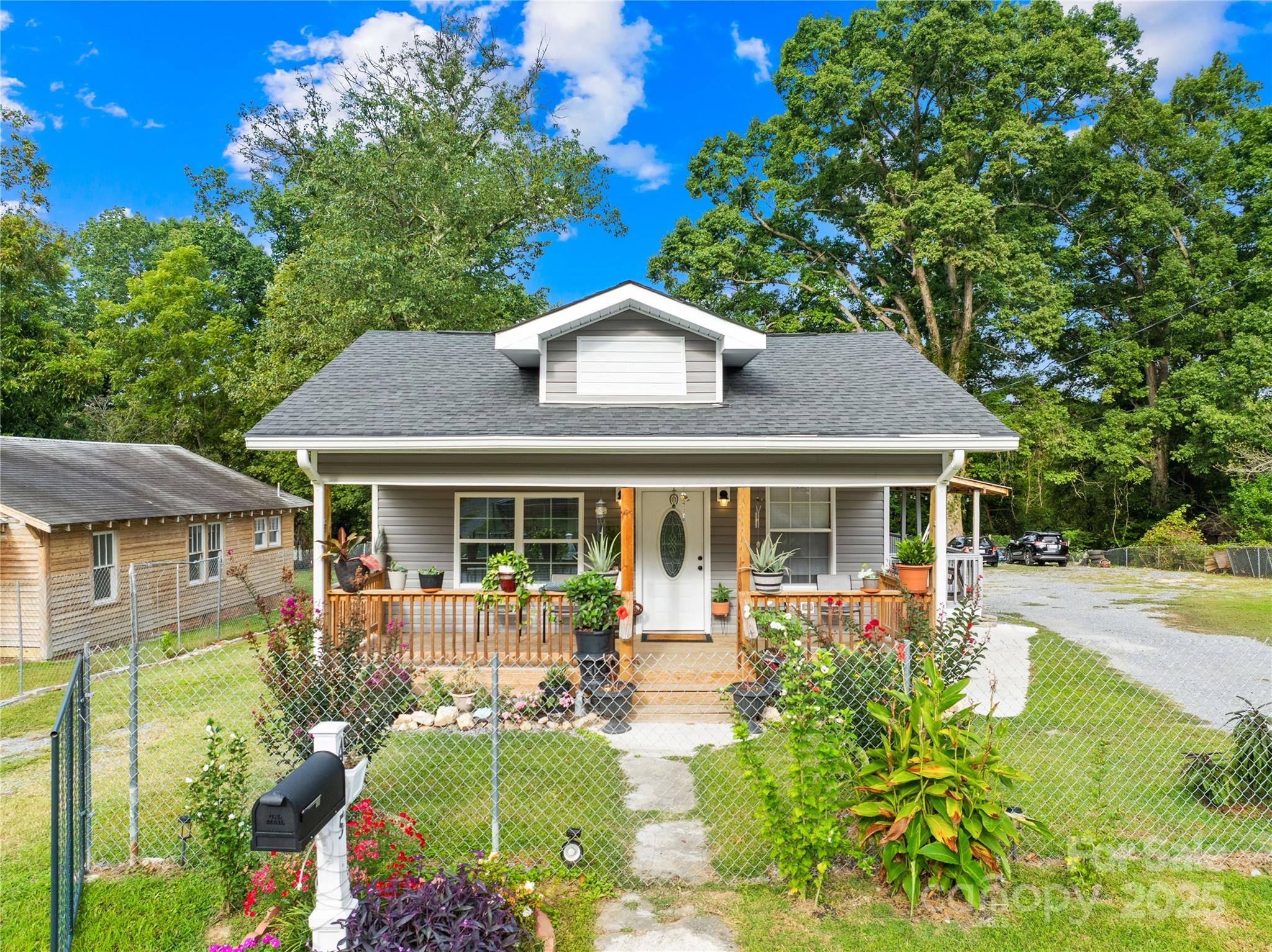 435 Peachtree Street Asheboro NC 27203