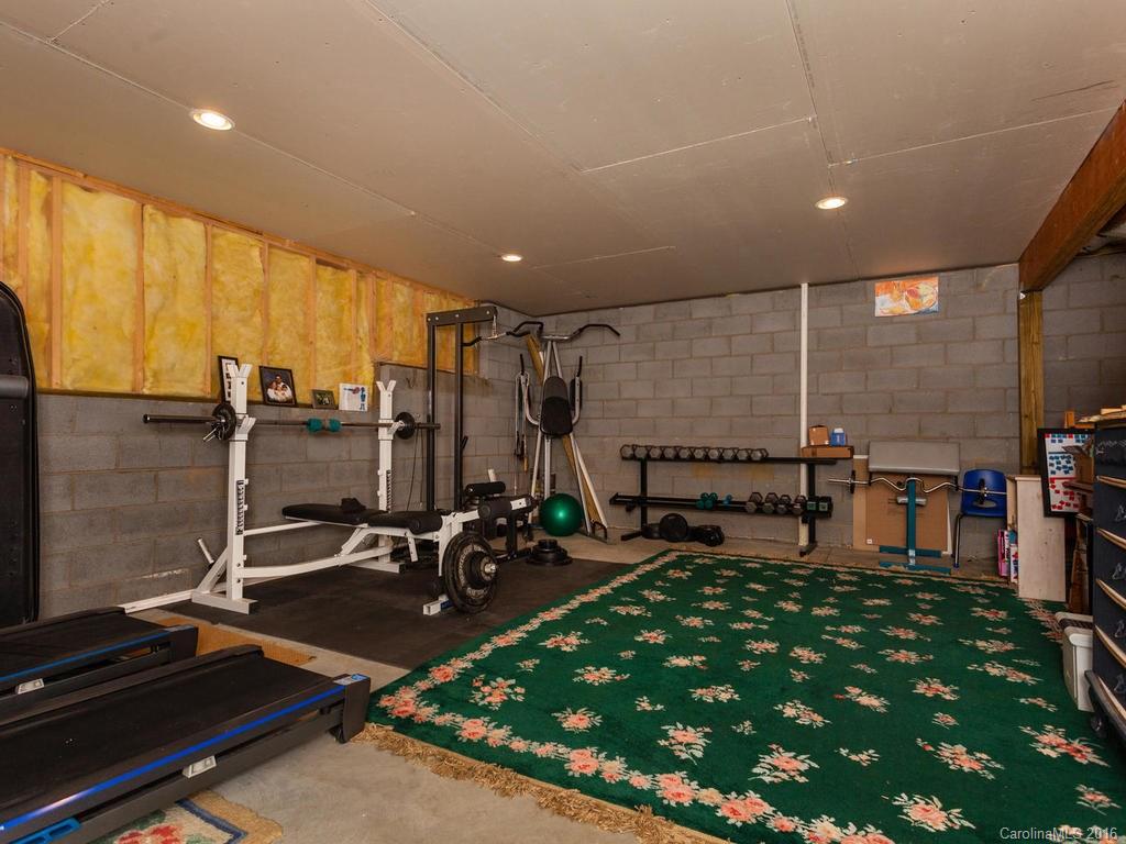 22 Oakhaven Terrace Asheville NC 28803