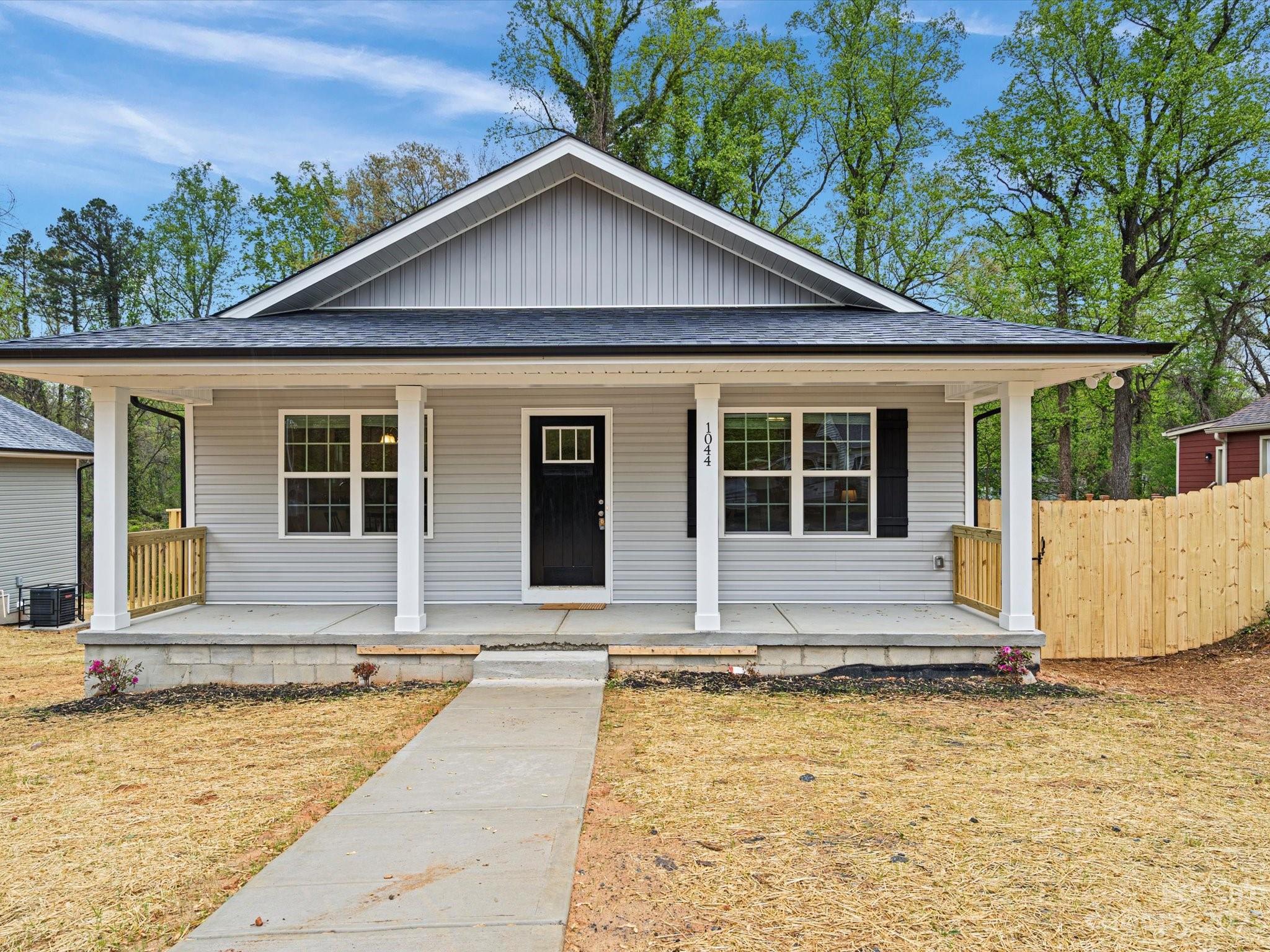 1044 Ridge Avenue Gastonia NC 28052