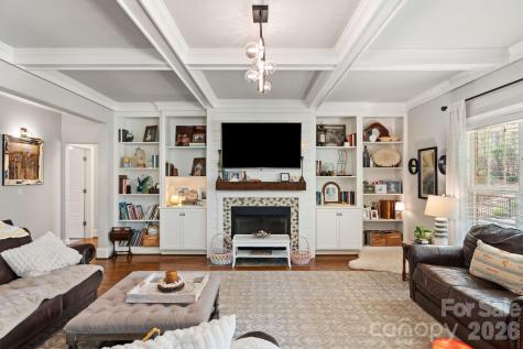 4422 Cheyenne Court Winston Salem NC 27106