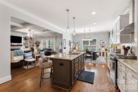 4422 Cheyenne Court Winston Salem NC 27106