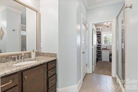 4422 Cheyenne Court Winston Salem NC 27106
