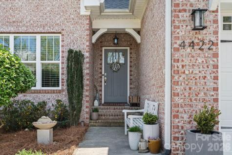 4422 Cheyenne Court Winston Salem NC 27106