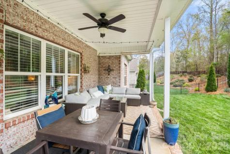 4422 Cheyenne Court Winston Salem NC 27106