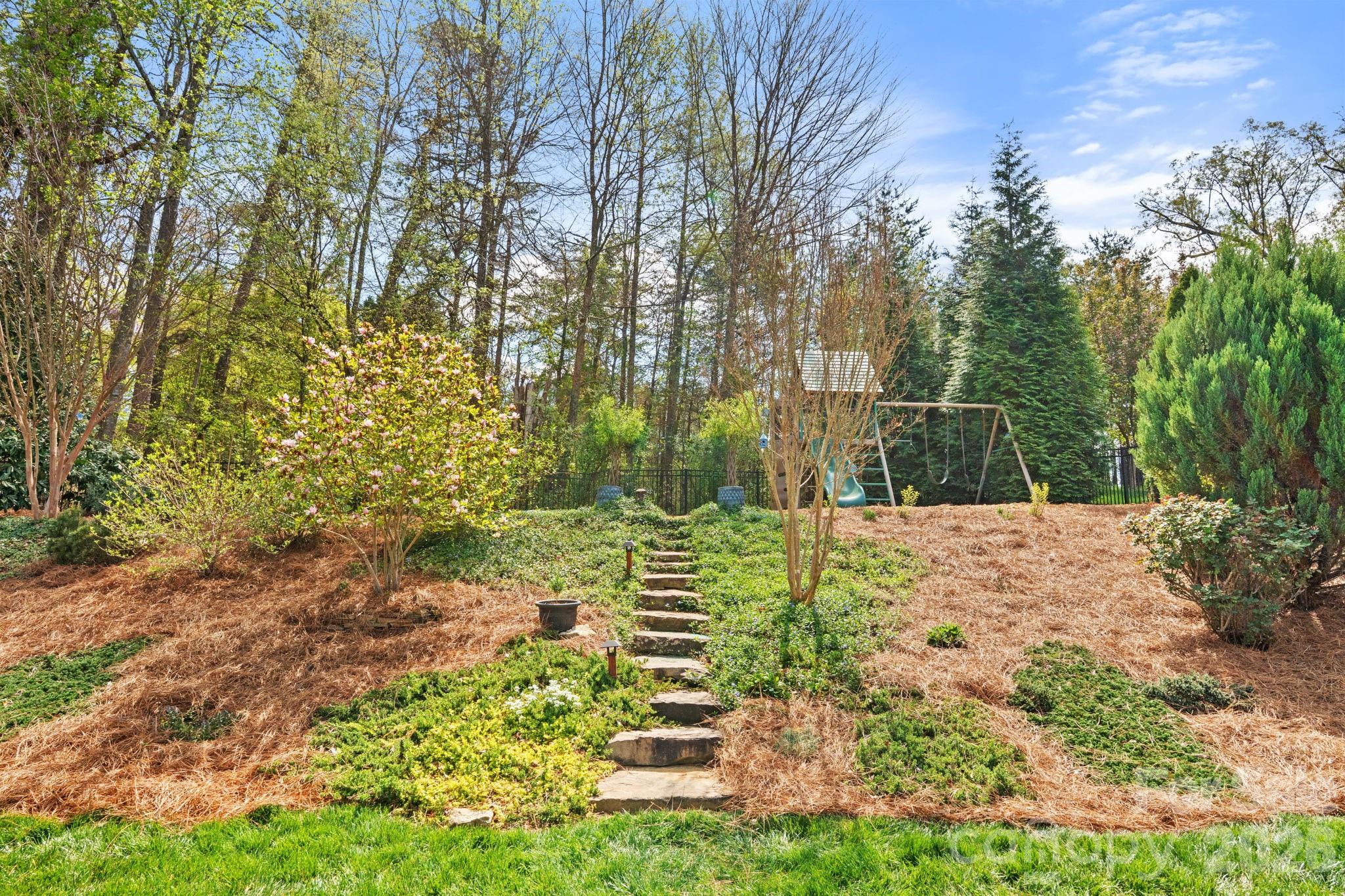 4422 Cheyenne Court Winston Salem NC 27106