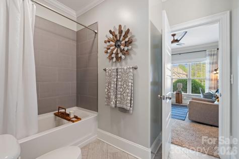 4422 Cheyenne Court Winston Salem NC 27106