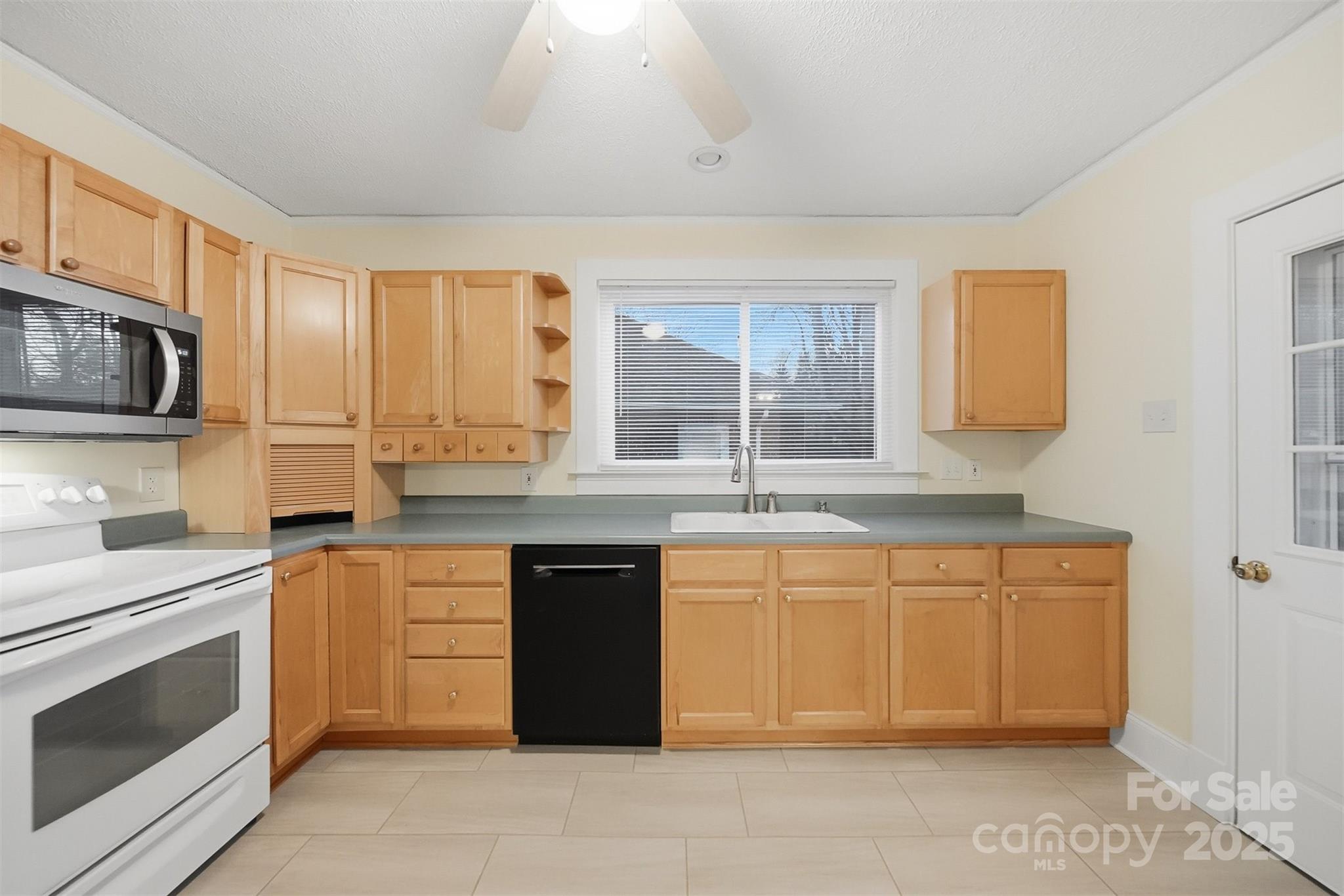 3 Enka Oak Street Candler NC 28715