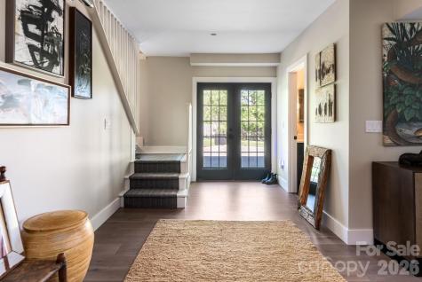 15 Red Oak Road Asheville NC 28804