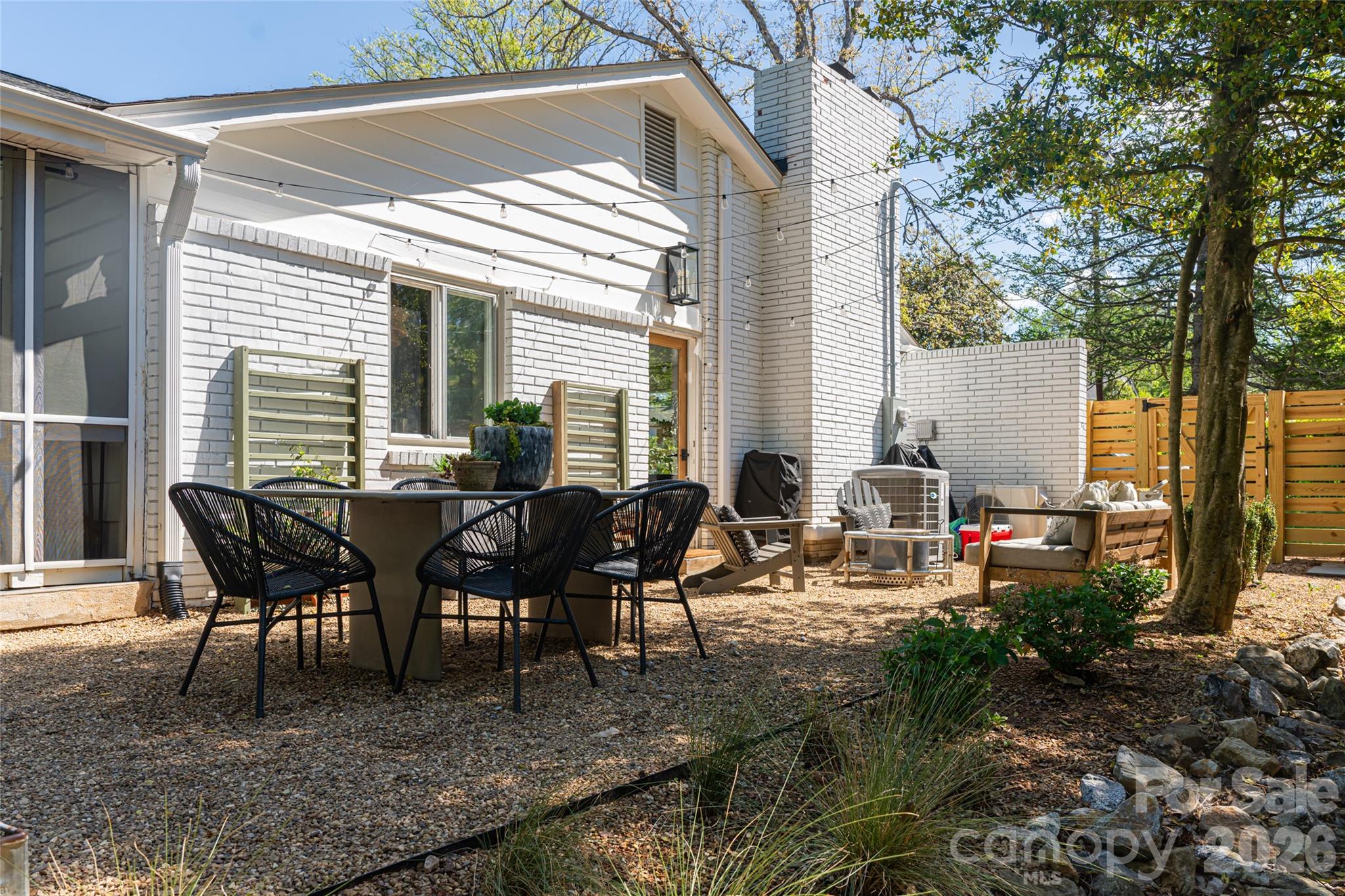15 Red Oak Road Asheville NC 28804