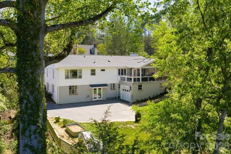 15 Red Oak Road Asheville NC 28804