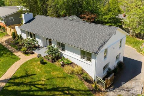 15 Red Oak Road Asheville NC 28804