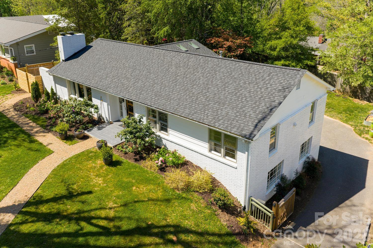 15 Red Oak Road Asheville NC 28804