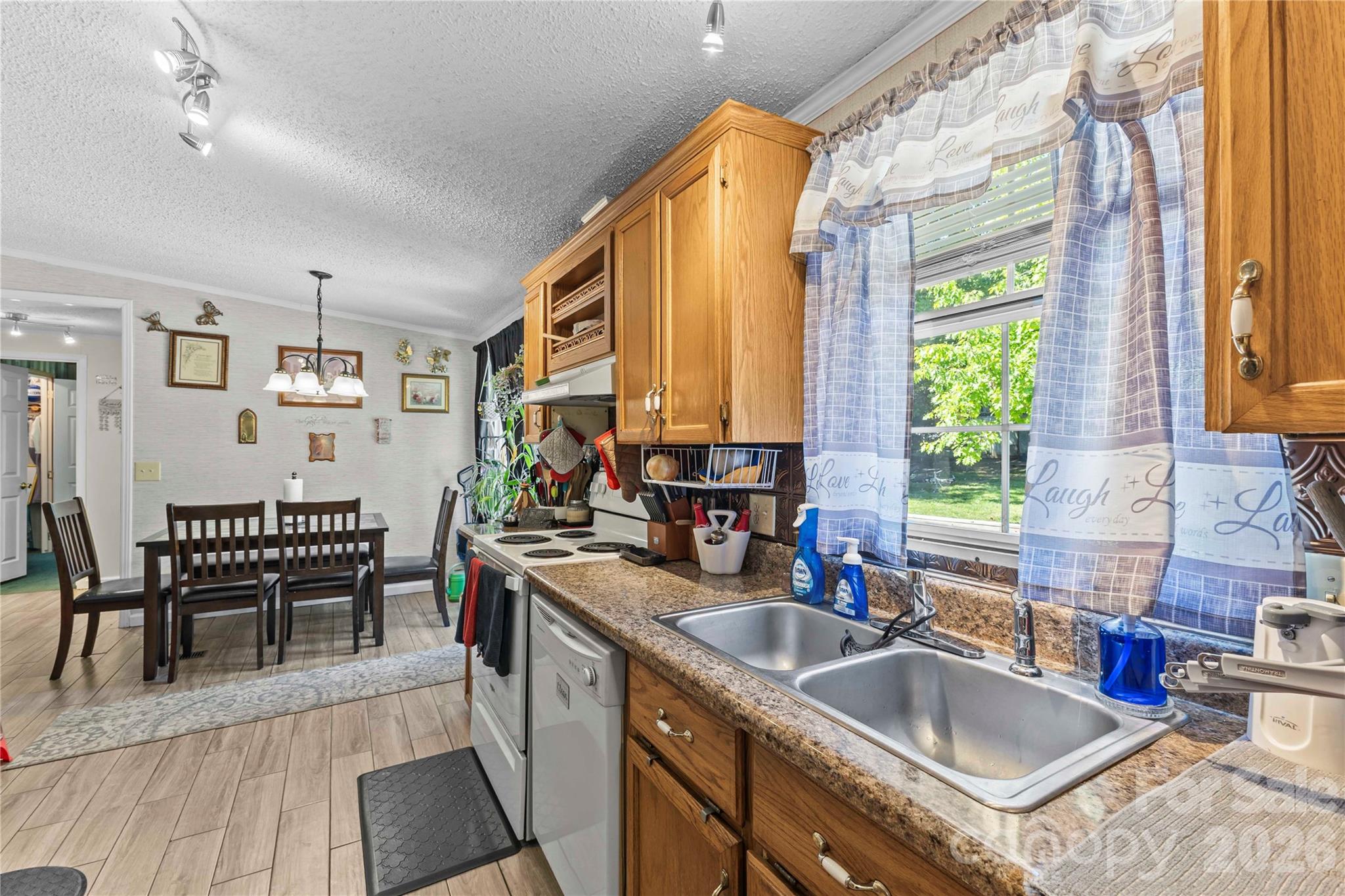 130 Hunterpond Lane Statesville NC 28677