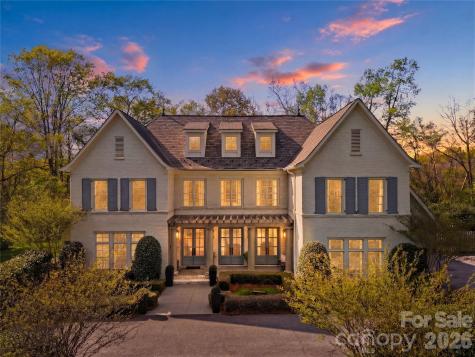 834 9TH Avenue NW Hickory NC 28601