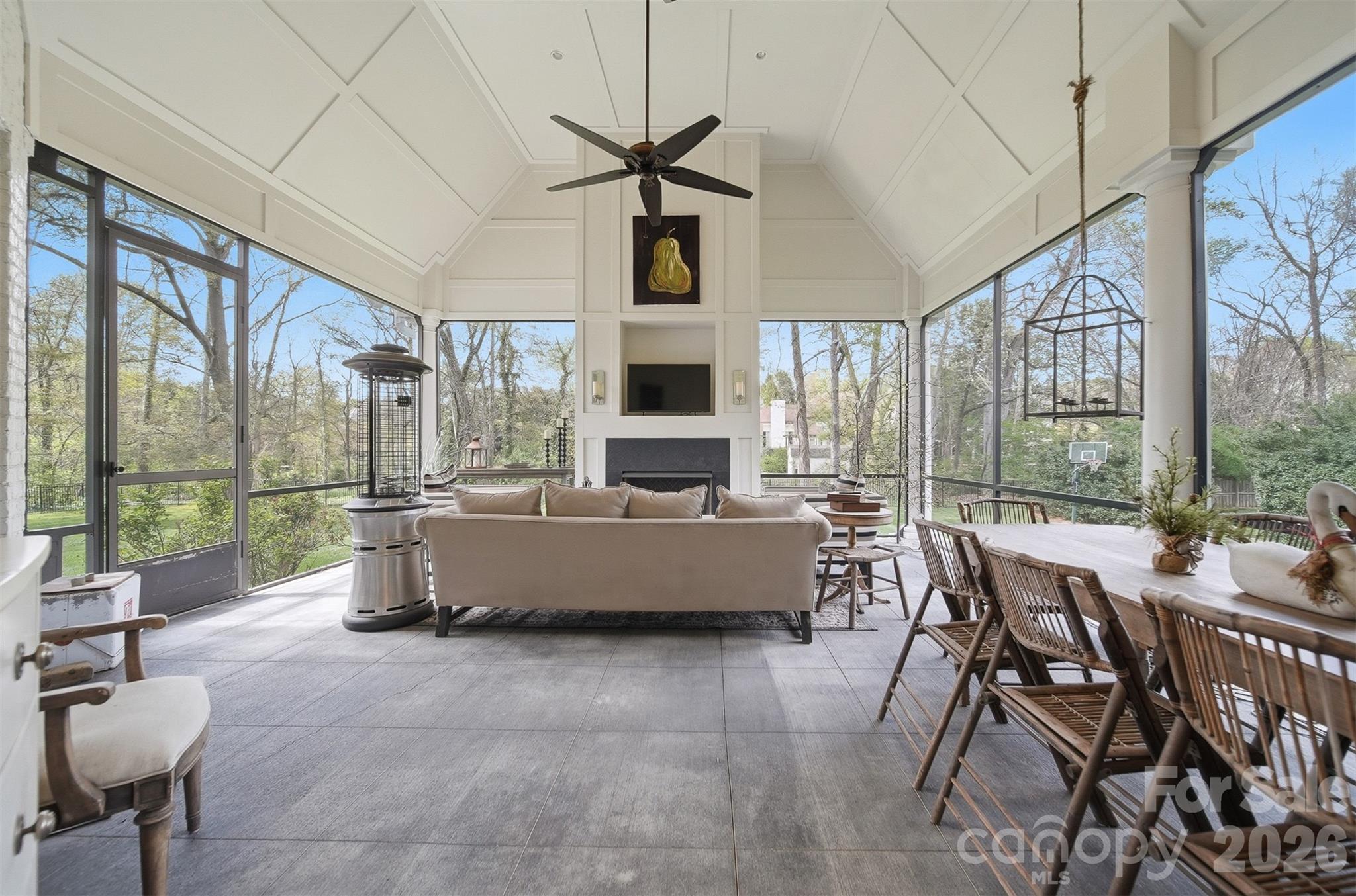 834 9th Avenue NW Hickory NC 28601