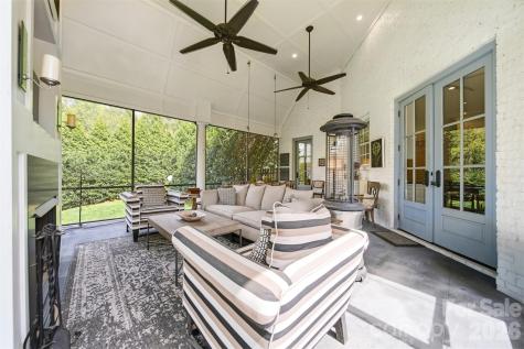 834 9th Avenue NW Hickory NC 28601