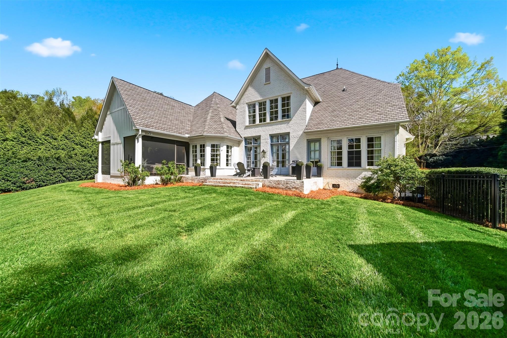 834 9th Avenue NW Hickory NC 28601