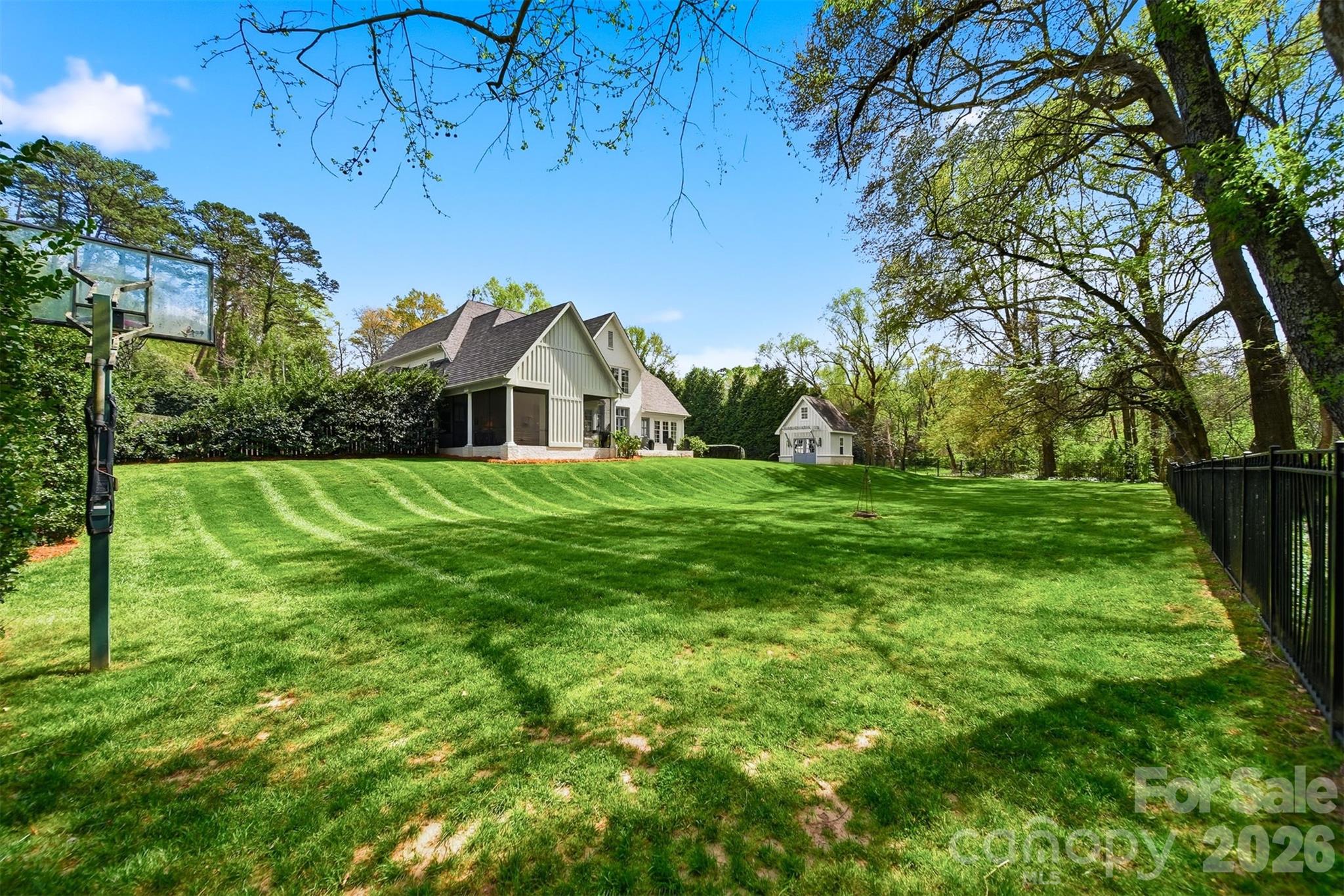 834 9th Avenue NW Hickory NC 28601