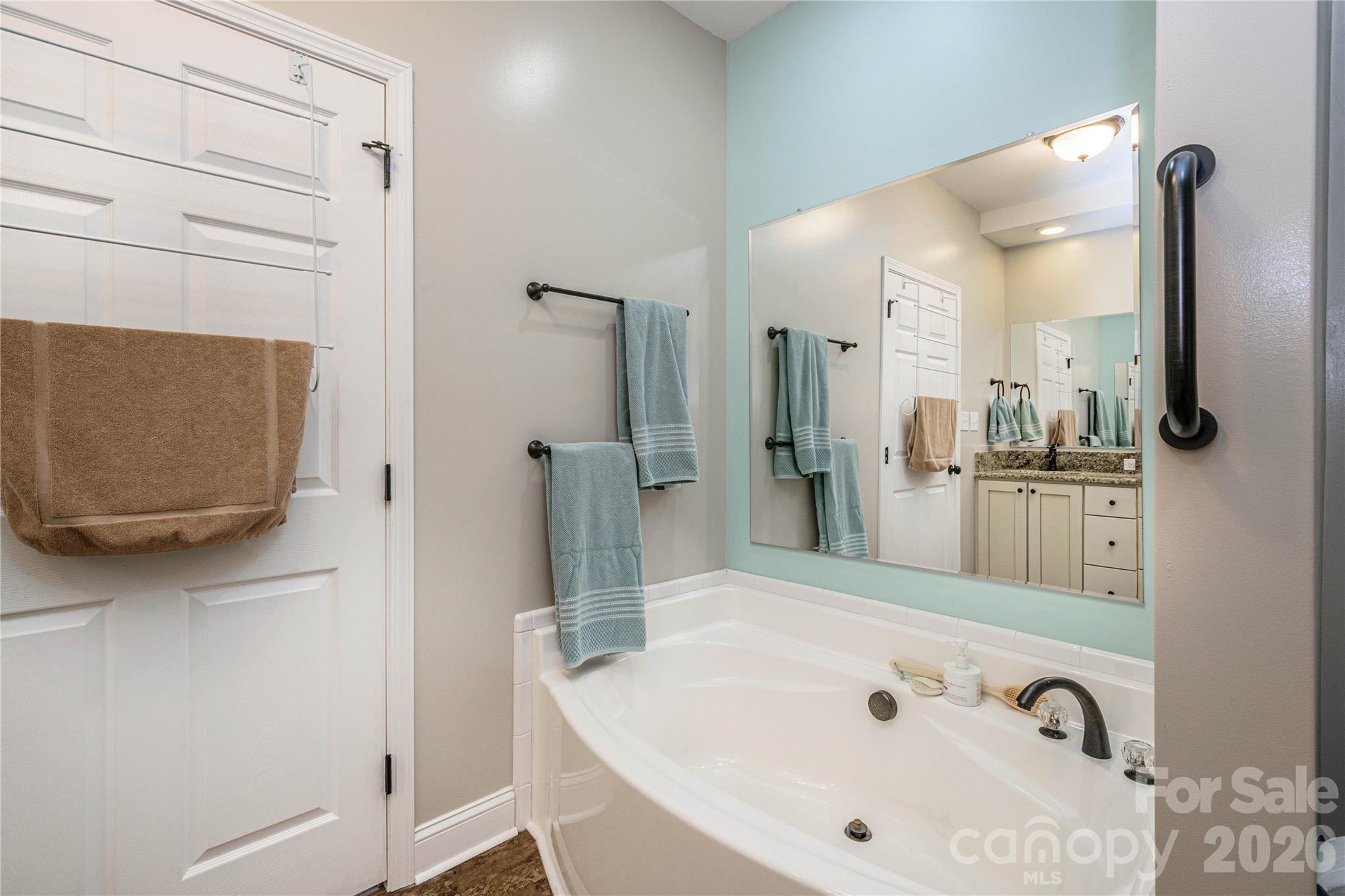 281 Ewbank Road Etowah NC 28729