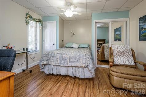 281 Ewbank Road Etowah NC 28729